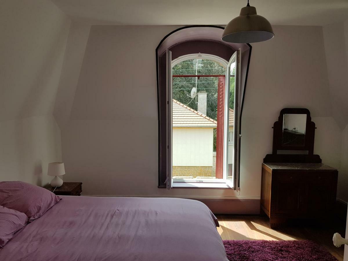 Appartement Atypique - 2 Chambres - Rue Calme Dans Centre Ville Sedan Eksteriør bilde